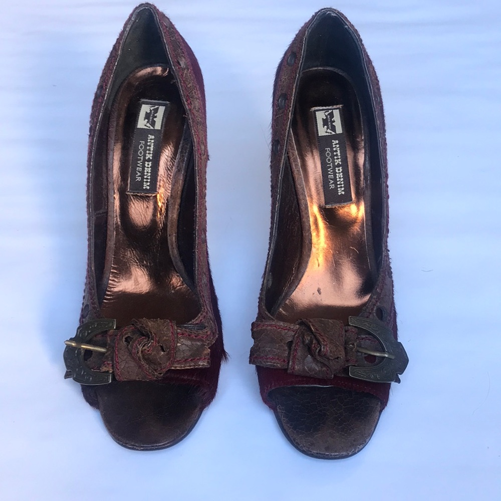 Antik Denim Burgundy and Brown Pumps